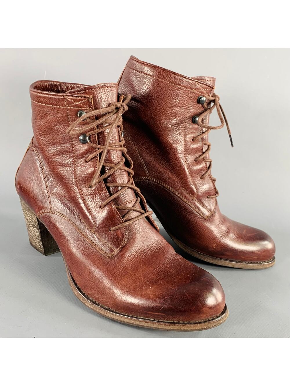 N.D.C. Size 10 Brown Leather Lace-Up Boots